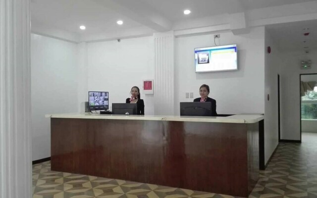 Bikyeong Hotel and Restaurant