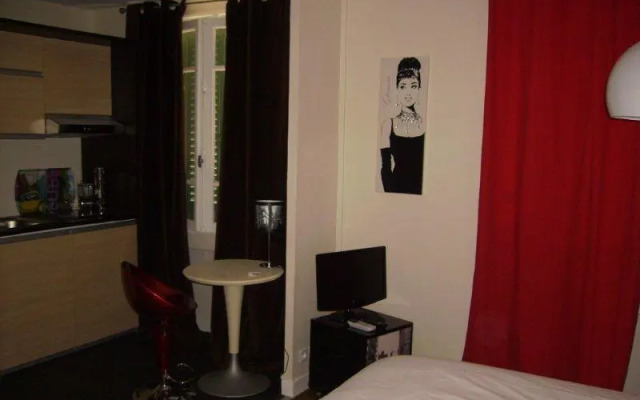 Les Garçonnières de lHorloge