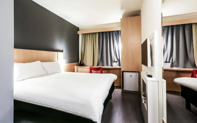 Ibis Stupino