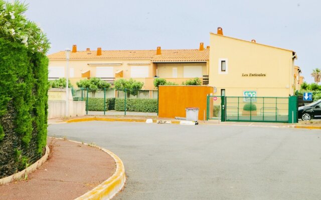 T2 Entièrement Rénové à 100m du Village Naturiste : Cap Estivales