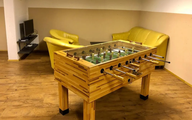 Fourteen 4 0 Zell am See S P