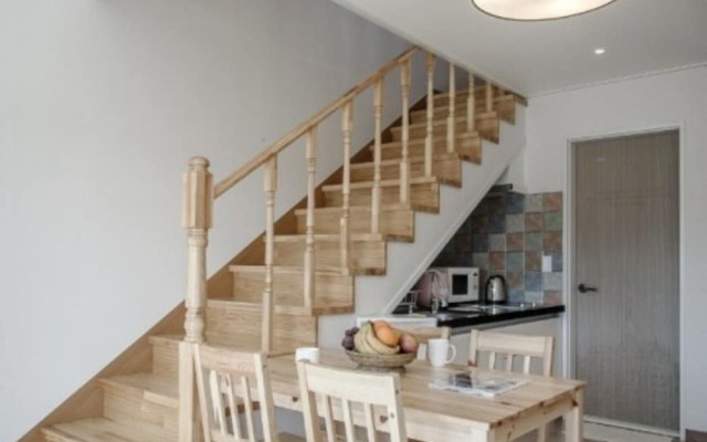 Jeju Owl House Pension