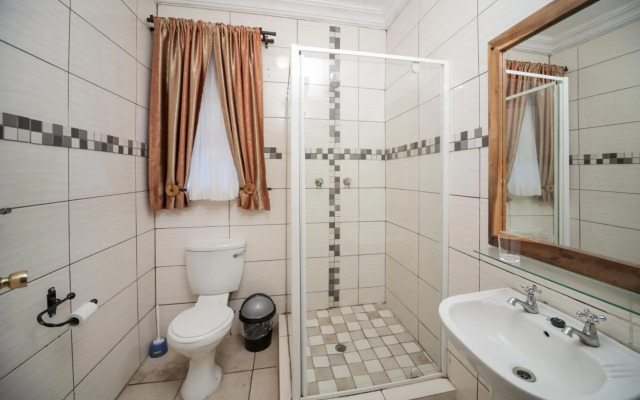 Ivory Tusk Travel Lodge