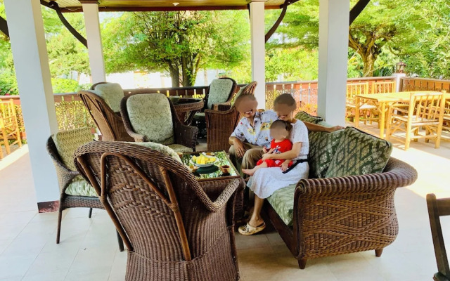 CET Resort & Rayong Padelcenter