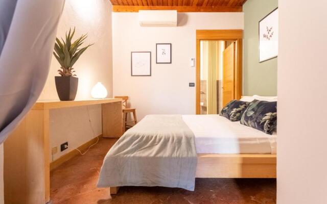 San Fedele Apartment - Historical Como City Center by Rent All Como