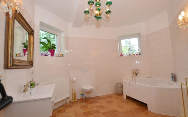 Tasteful Villa in Zernov With Private Pool