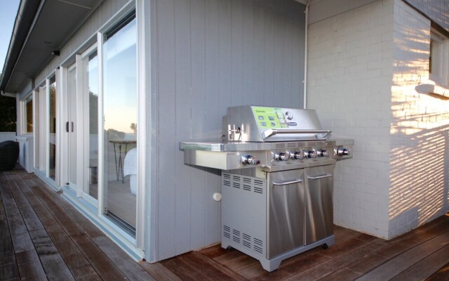 Coastal Home with Admire Lovely Sea View