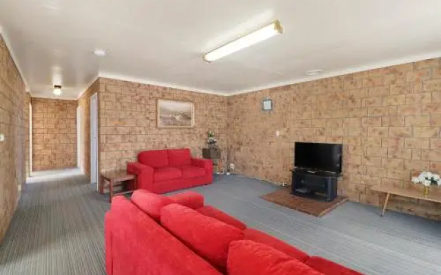 Kellraine Beach Cottages