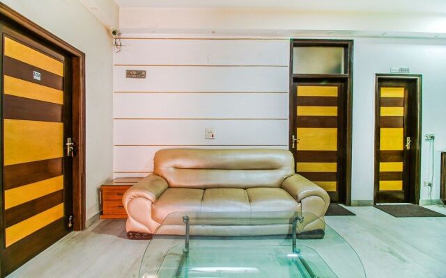 FabHotel Anand Villa