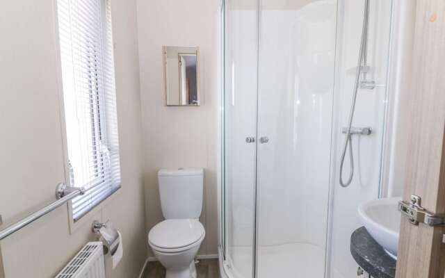 Superb Detached Lodge Located on Skipsea Sands
