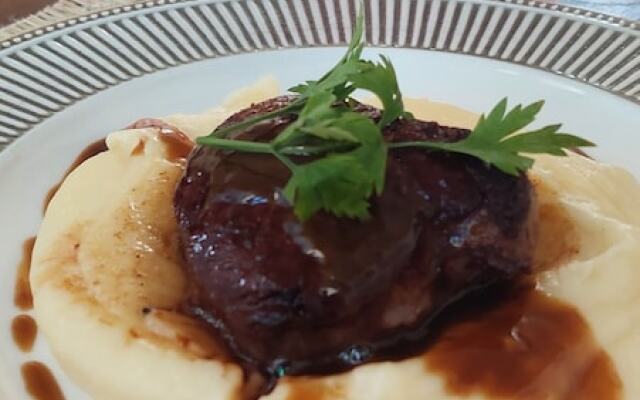 Arataba Hotel Boutique & Bistro