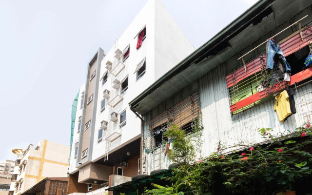 OYO 152 Sangco Condotel