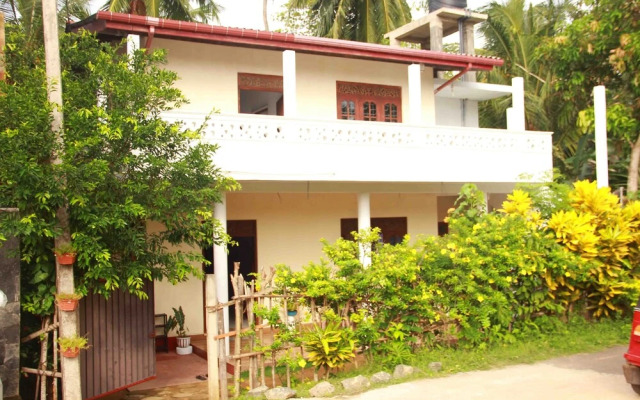 Hikka Yellow Villa - Hikkaduwa