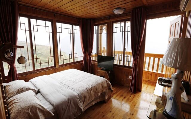 Long Ji One Hotel