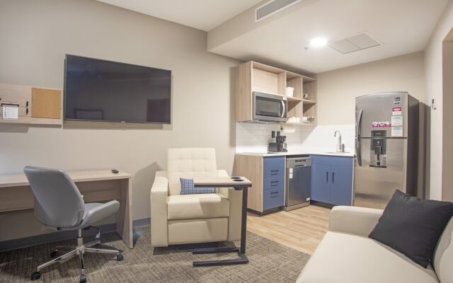 Candlewood Suites Guadalajara Galerias by IHG