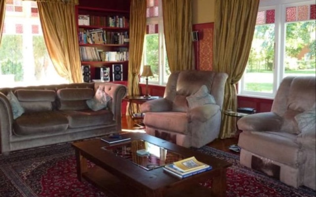Willowlodge B & B – Guest Rooms – Poukawa