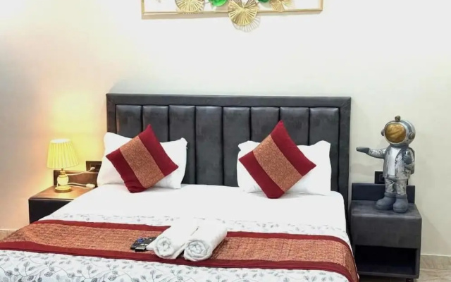 Fortune Home Service Apartment Studio, J-267 Saket