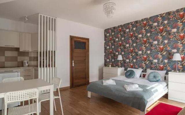Przytulny apartament KOLEJOVA 12