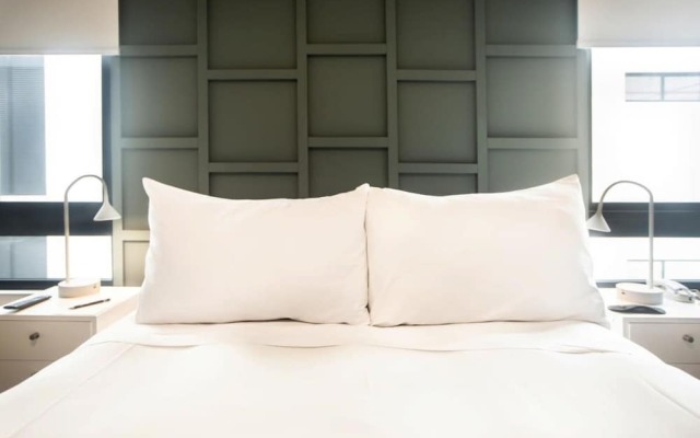 w Upscale 2BR in Miraflores