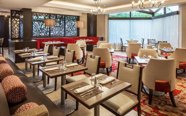 DoubleTree by Hilton Hotel Largo/Washington DC