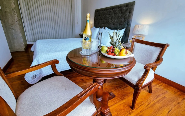 Sanchez hotel Spa by Chat Noir