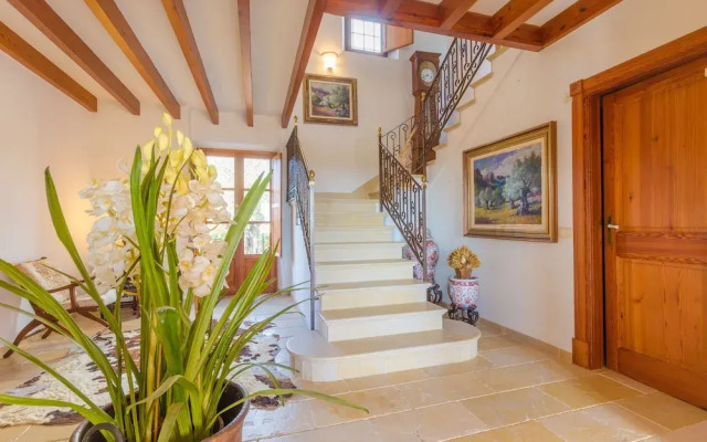 Ca Na Ramona With 4 Bedrooms and 5 Bathrooms