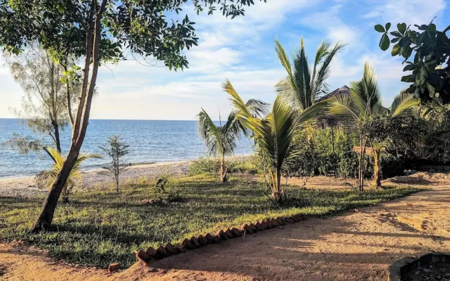 Ampazony Lodge