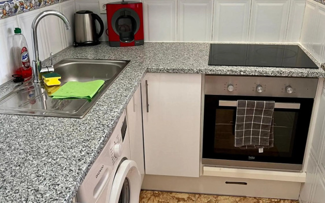 Winter sun apartment with pool access