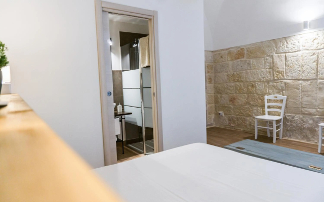 Donato Rooms