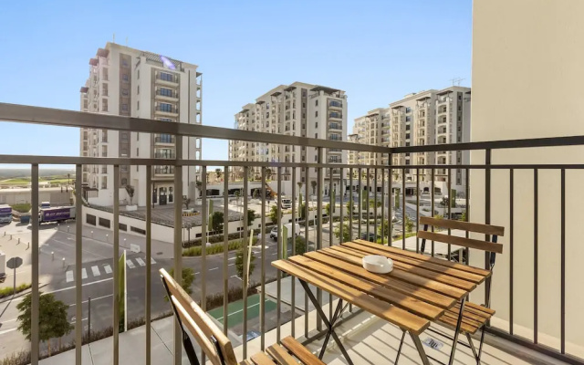 Silkhaus Premier 1BR Yas Golf Collection