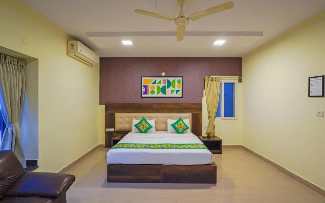 Treebo Cranberry Delight