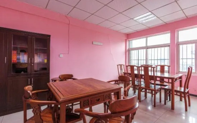 City Zhixin Boutique Hotel (Infrastructure Camp Central Hospital)