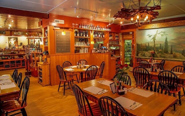 Copper Creek Inn at Mt Rainier