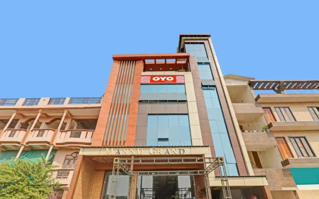 Oyo Flagship 70327 Hotel Manu Grand