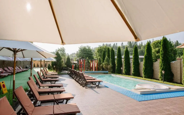 Kyivska Russ Hotel