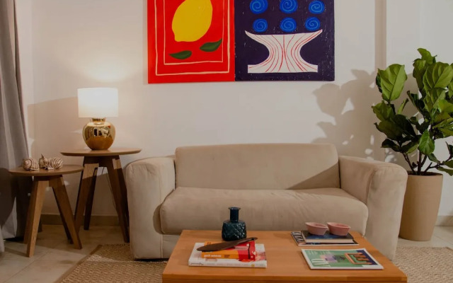 2Br Apartment In The Walled City