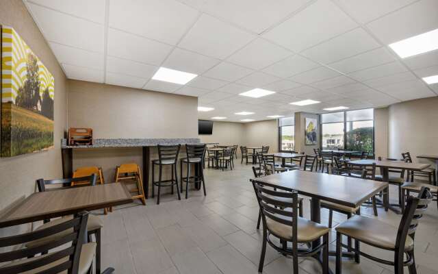 Best Western Ashbury Inn