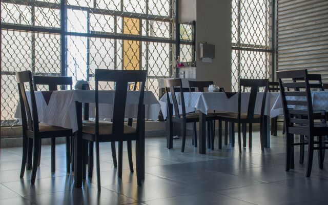 Kenendia Hotel