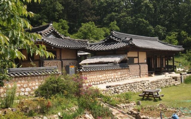 Ogamul Guesthouse