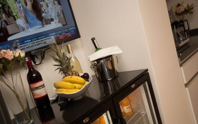 TN&CO Exclusive Cip Suites and Primeclass Rooms (Adults Only)