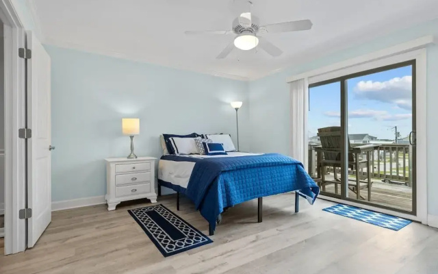 Barefoot Ventures 4 Bedroom Townhouse by RedAwning