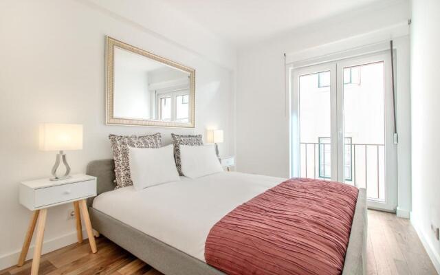 Lisbon Stay at Santo Antonio Flat