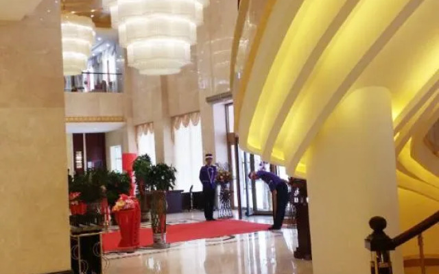 Long Hao Grand Hotel