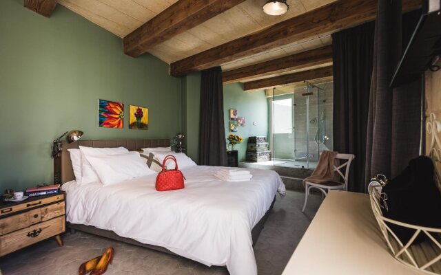 Talbot and Bons Boutique Bed & Breakfast