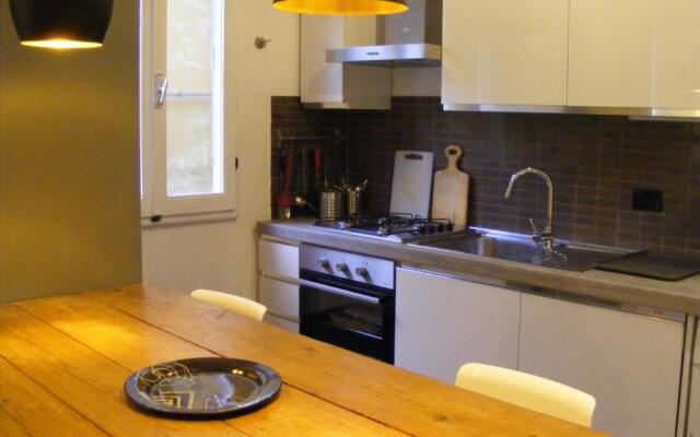 Santa Croce Apartment