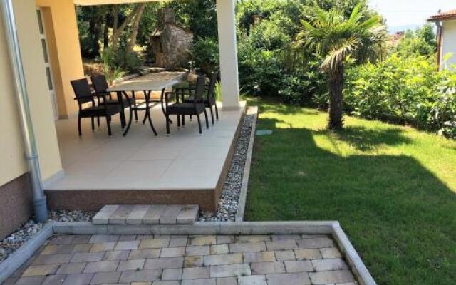 Rudy Holiday Home