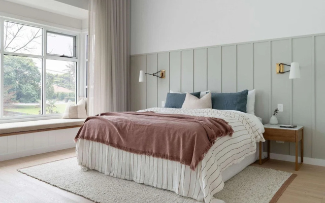 Rubus Green Berry - by Linnaeus Collection – Guest Rooms – Berry