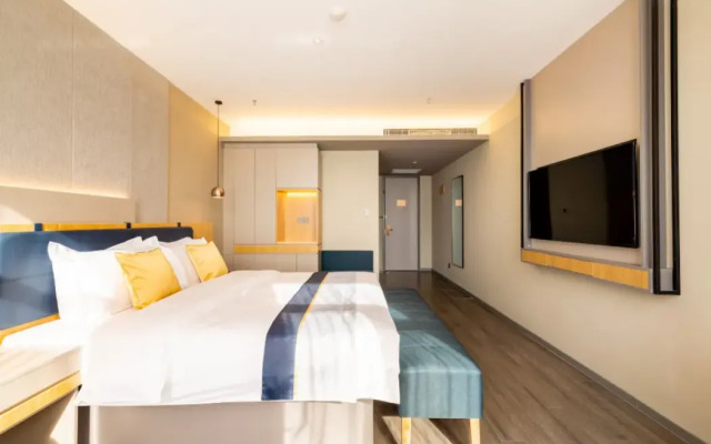 Homeinn Selected Hotel (Anshan Steel West station  Material Market)