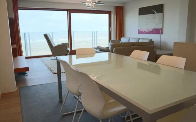 Apartment in Nieuwpoort With Garden