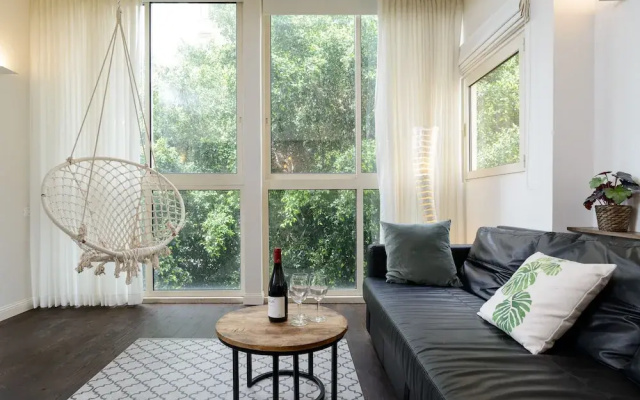 Arlo by TLV2RENT